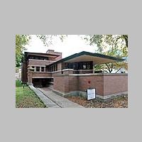 Robie House (1908), photo Dan Smith, Wikipedia.jpg
